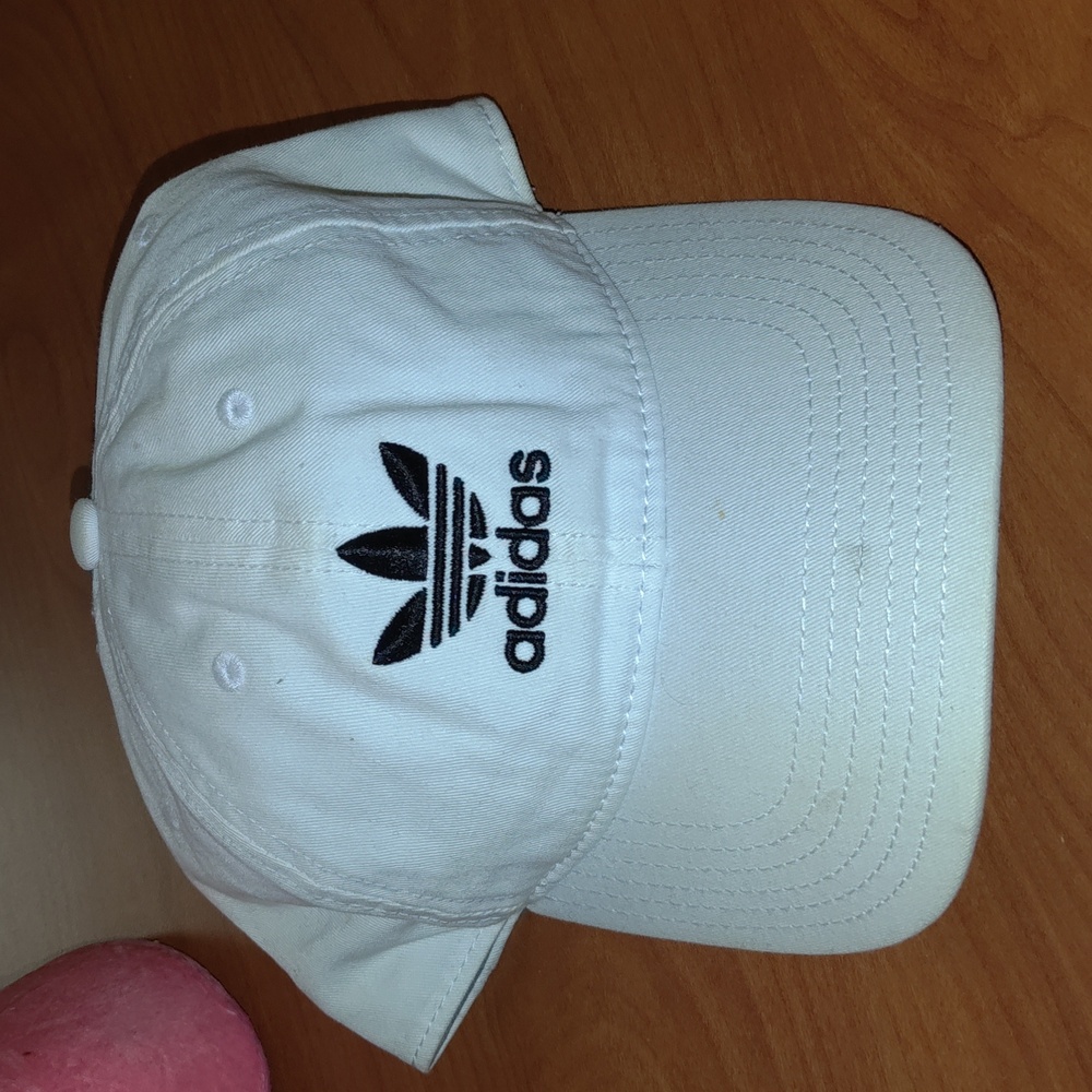 Adidas Originals Unisex Embroidered Trefoil Logo Relaxed Adjustable Cap OSFM